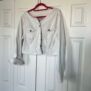 Torrid white crop denim jacket size 2